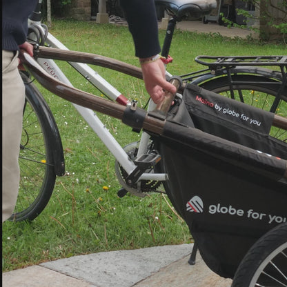 Pack Vélo au Quotidien - La remorque de vélo Maïna et sa béquille